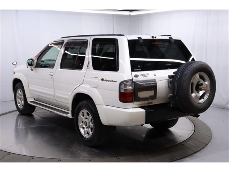 1999 Nissan Pathfinder 2nd Gen - Image 5 of 31
