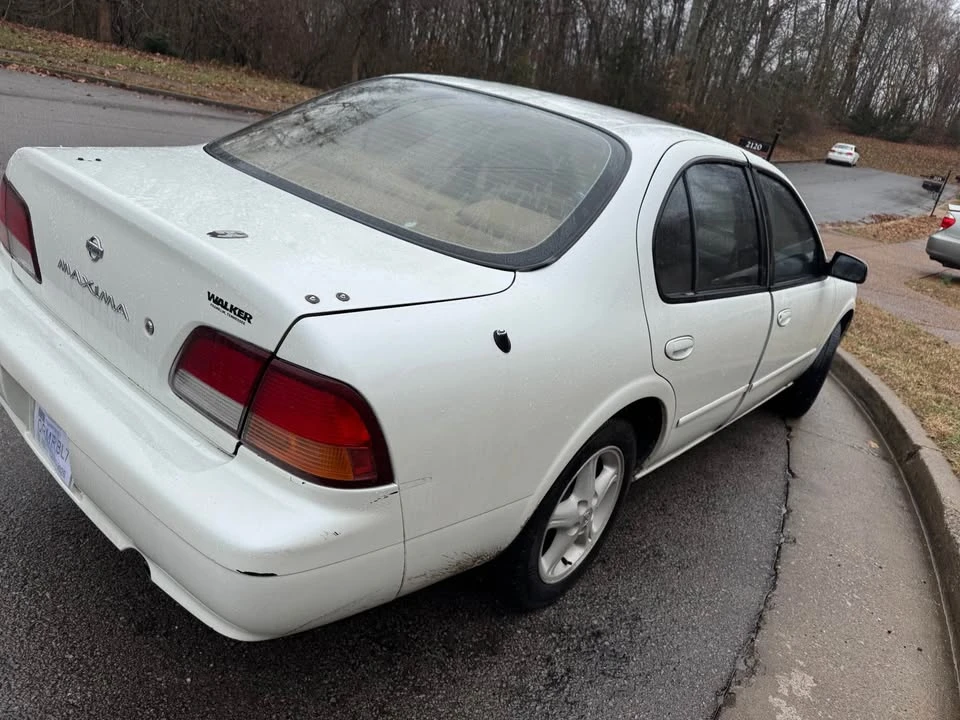 1999 Nissan Maxima 4th Gen - Image 4 of 9