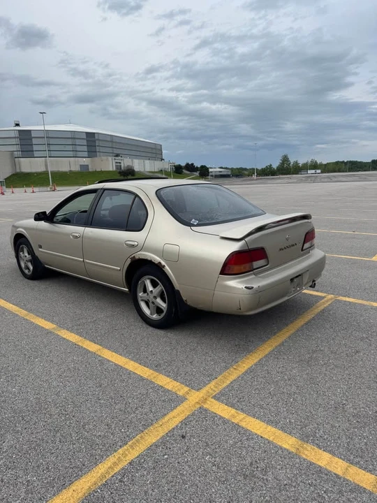 1999 Nissan Maxima 4th Gen - Image 6 of 9