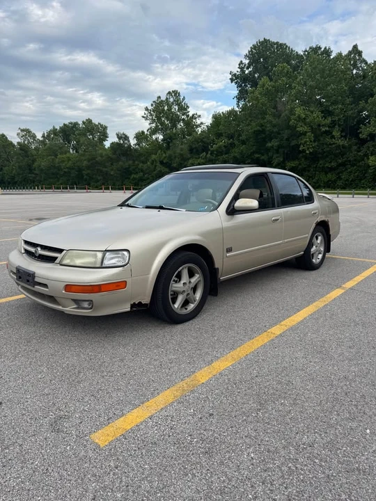 1999 Nissan Maxima 4th Gen - Image 3 of 9