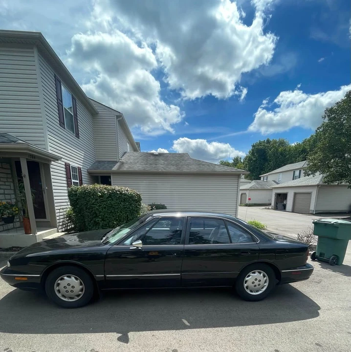 1999 Oldsmobile 88 - Image 4 of 4