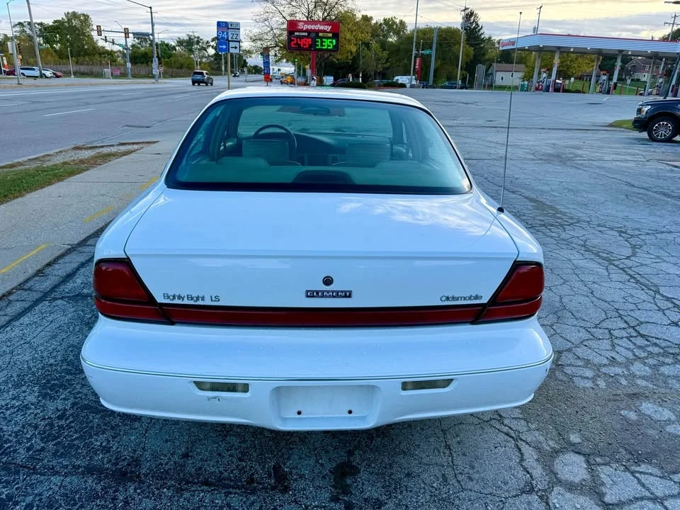 1999 Oldsmobile 88 - Image 6 of 12
