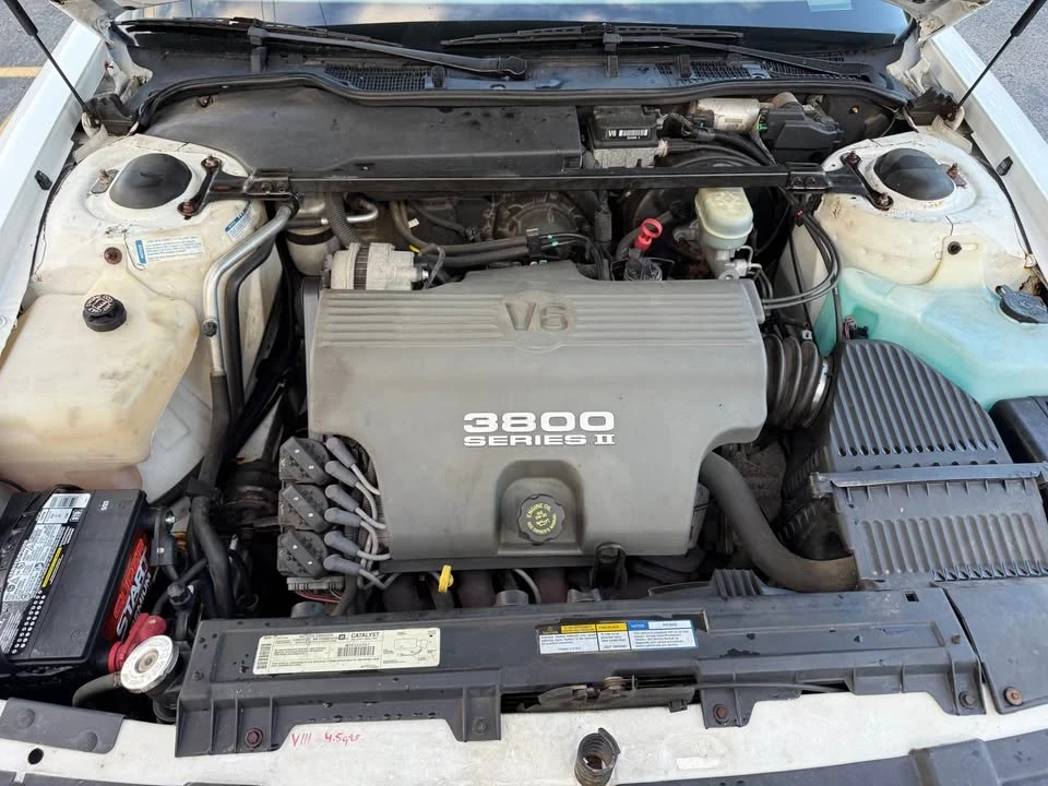 1999 Oldsmobile 88 - Image 12 of 12