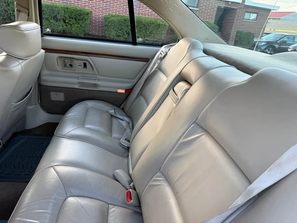 1999 Oldsmobile 88 - Image 10 of 12