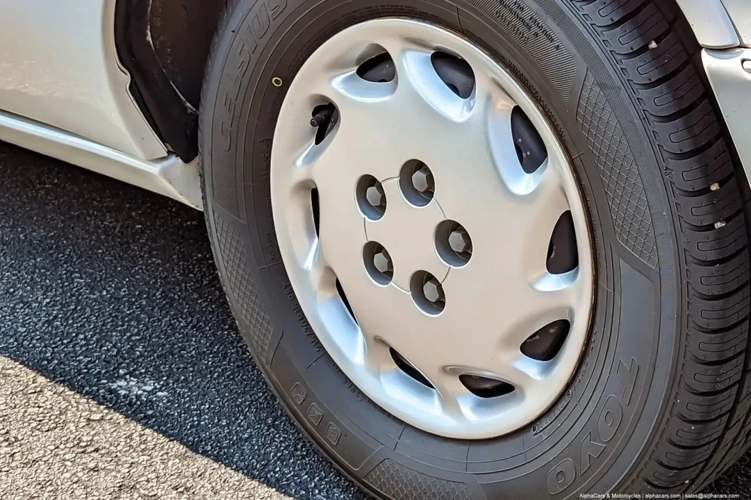 1999 Oldsmobile 88 - Image 18 of 21