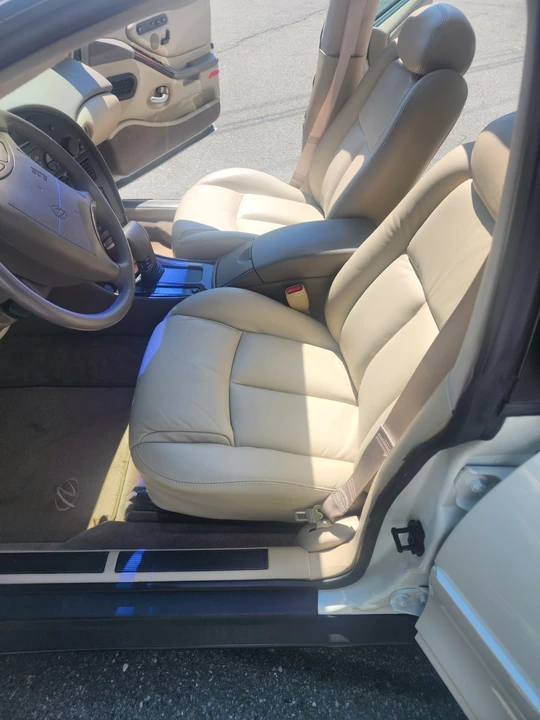 1999 Oldsmobile Aurora - Image 8 of 21