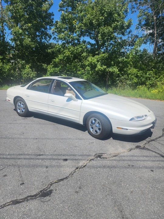 1999 Oldsmobile Aurora - Image 3 of 21