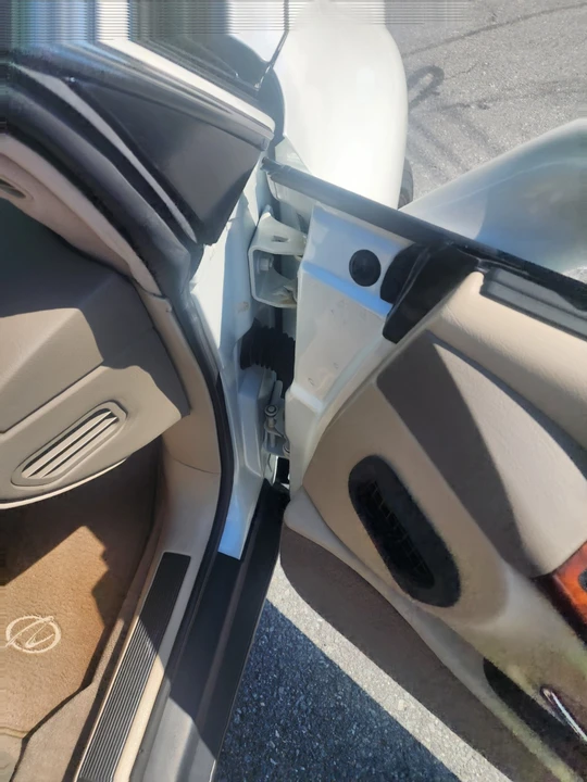 1999 Oldsmobile Aurora - Image 13 of 21