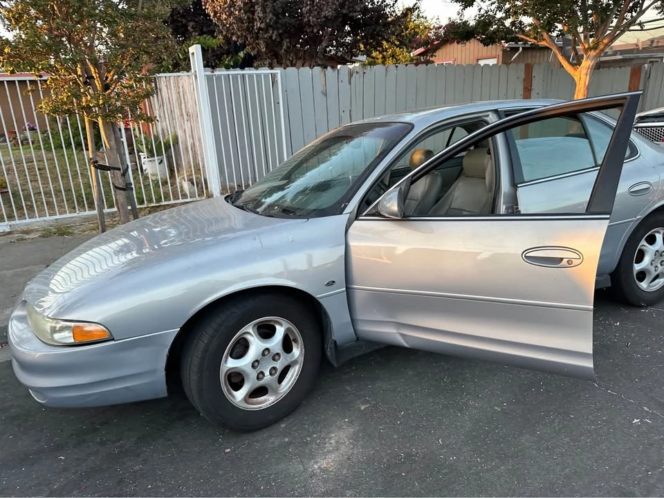 1999 Oldsmobile - Image 3 of 4