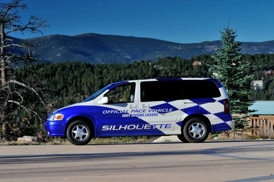 1999 Oldsmobile Silhouette - Image 2 of 12