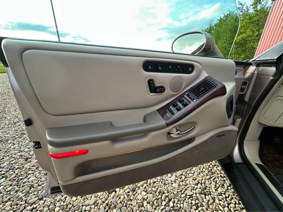 1999 Oldsmobile Aurora - Image 12 of 18