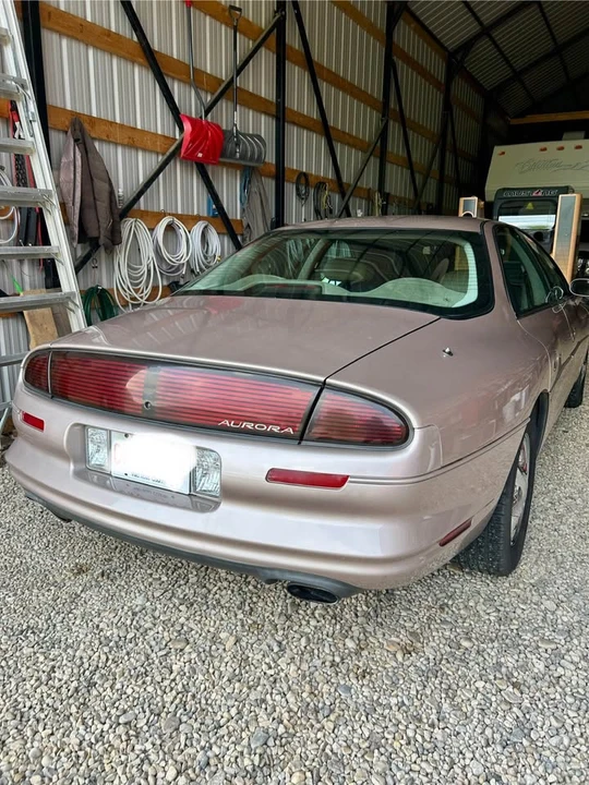 1999 Oldsmobile Aurora - Image 14 of 18