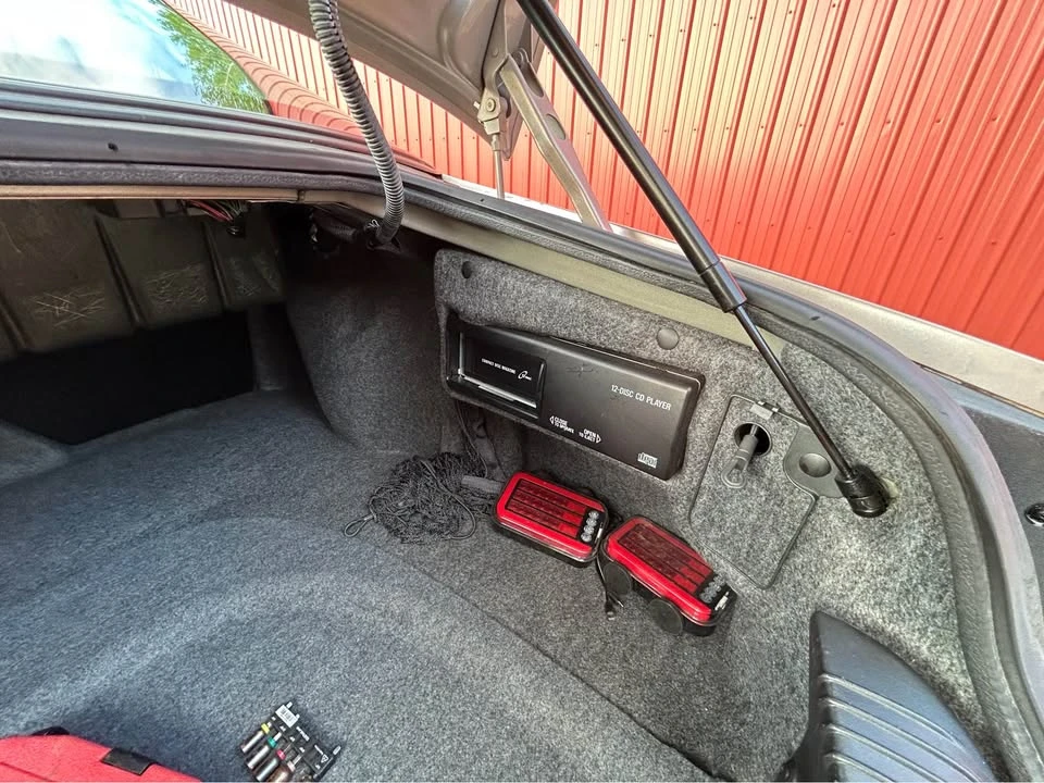 1999 Oldsmobile Aurora - Image 16 of 18