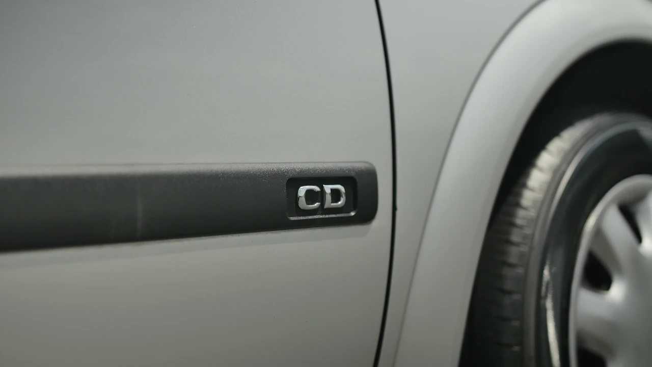 1999 Opel - Image 27 of 31