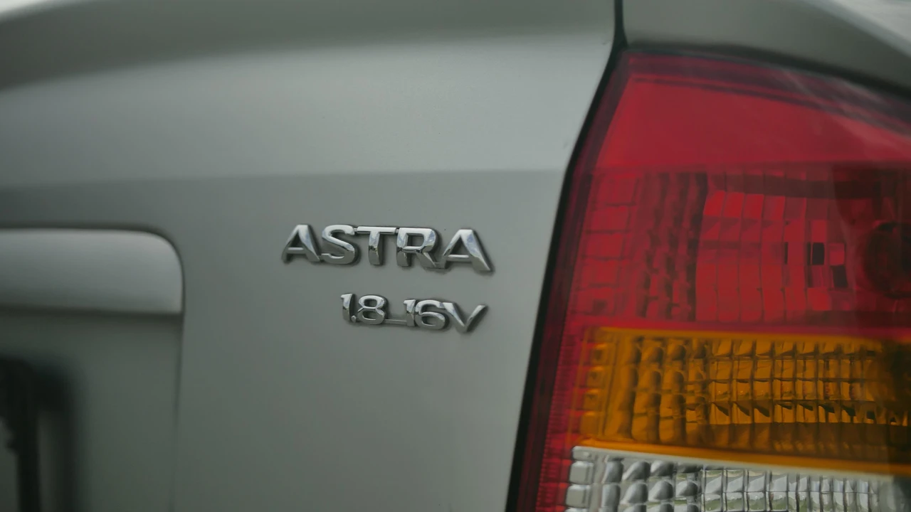 1999 Opel - Image 26 of 31