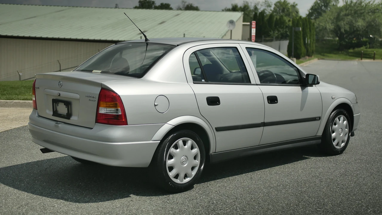 1999 Opel - Image 10 of 31