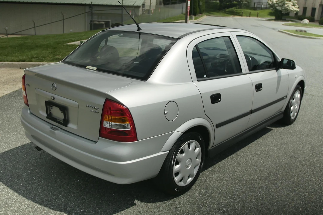 1999 Opel - Image 3 of 31