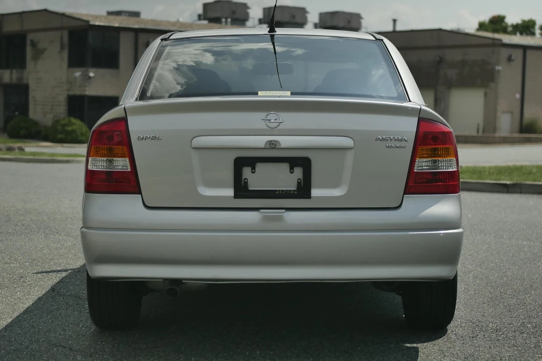 1999 Opel - Image 5 of 31