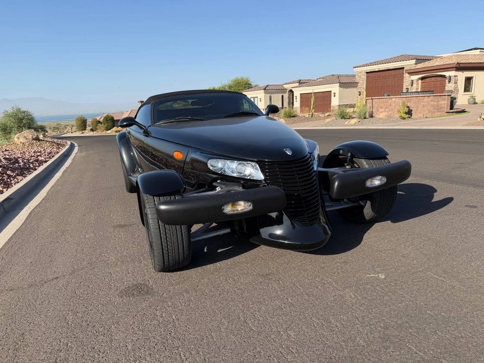 1999 Plymouth Prowler - Image 9 of 13