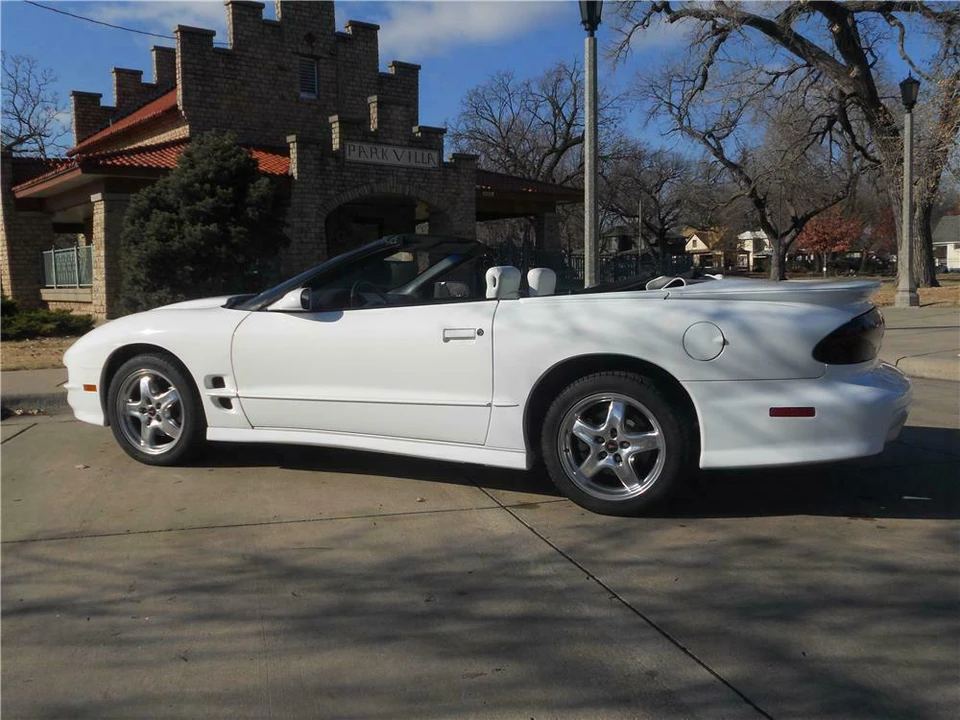 1999 Pontiac Firebird Trans Am 4th Gen - Image 4 of 4