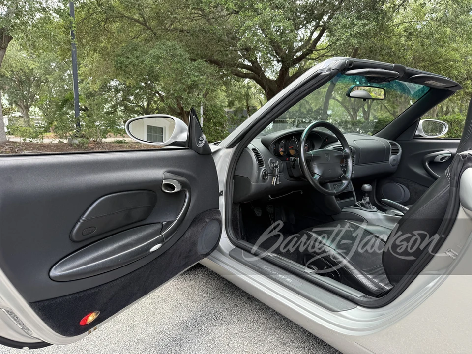 1999 Porsche 996 Carrera - Image 15 of 31
