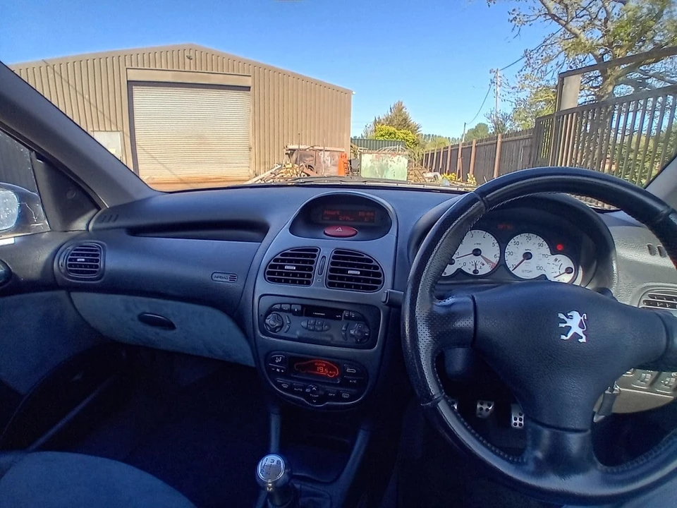 1999 Peugeot 106 - Image 8 of 25