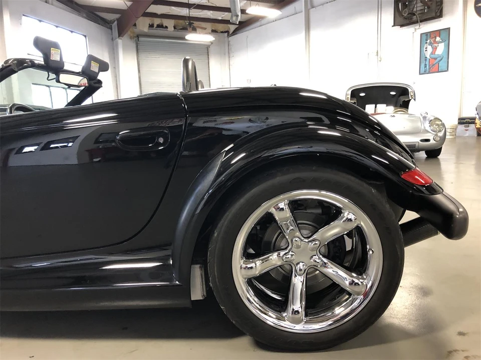 1999 Plymouth Prowler - Image 23 of 31