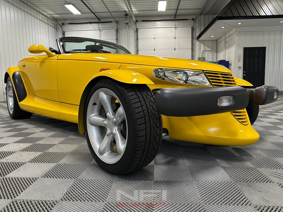 1999 Plymouth Prowler - Image 24 of 31