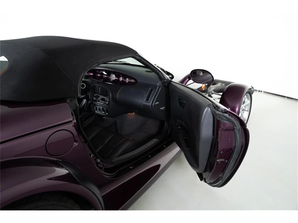 1999 Plymouth Prowler - Image 28 of 31