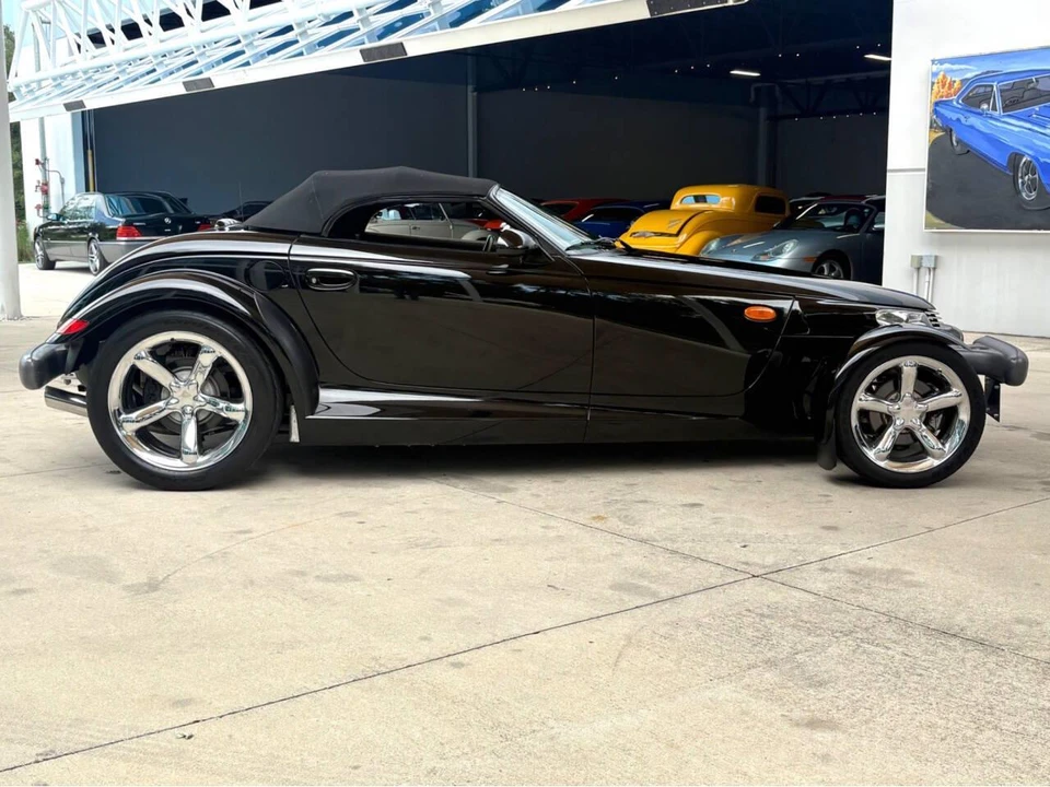 1999 Plymouth Prowler - Image 28 of 31