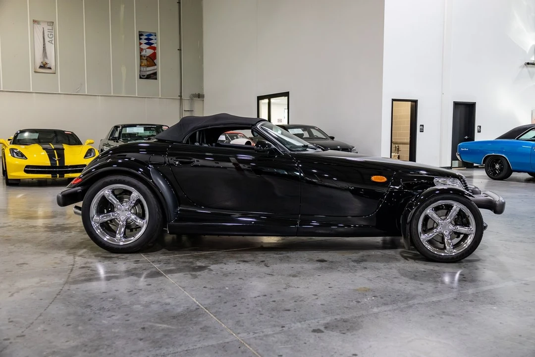 1999 Plymouth Prowler - Image 23 of 31
