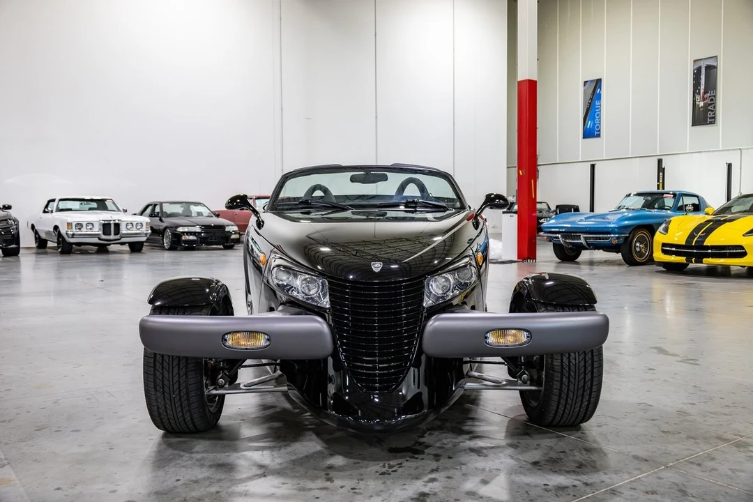 1999 Plymouth Prowler - Image 9 of 31