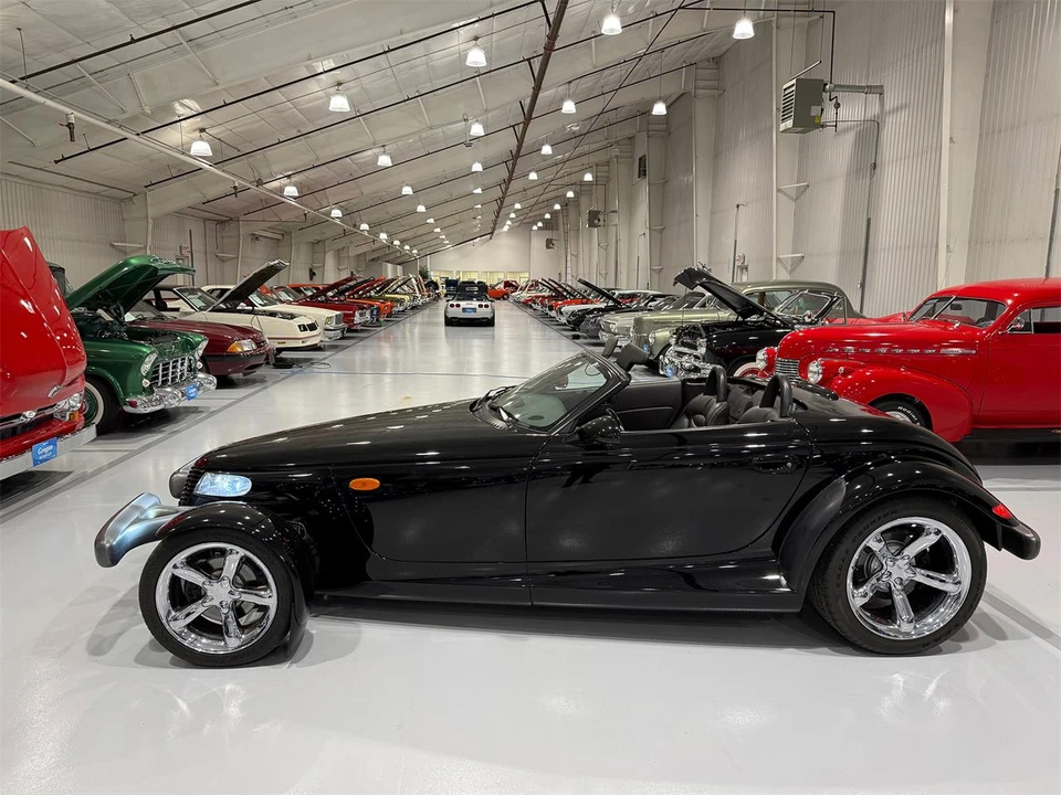 1999 Plymouth Prowler - Image 2 of 31