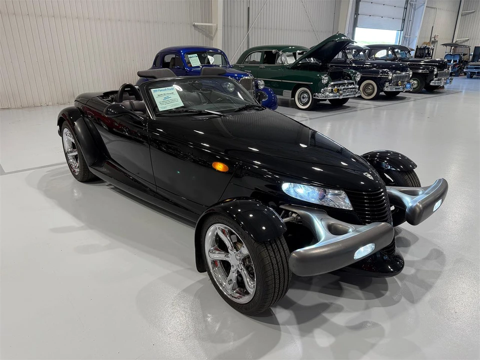 1999 Plymouth Prowler - Image 8 of 31