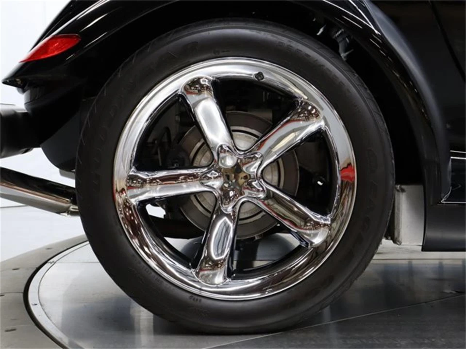 1999 Plymouth Prowler - Image 28 of 31