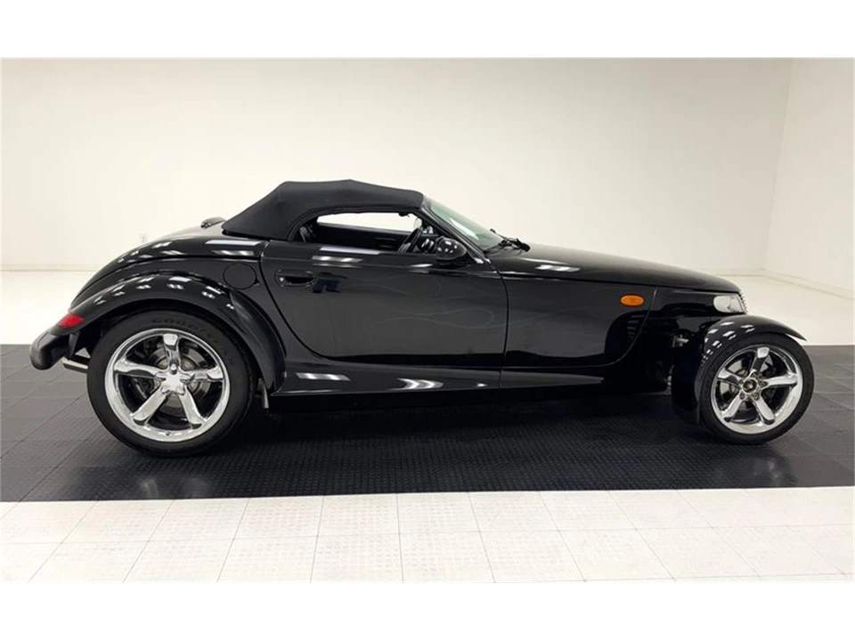 1999 Plymouth Prowler - Image 8 of 31