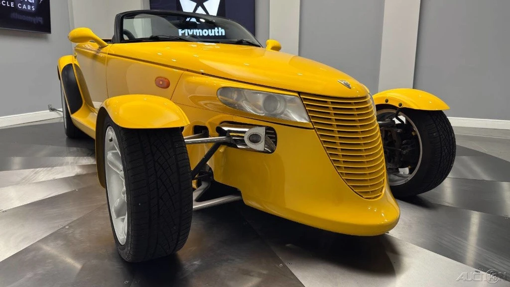 1999 Plymouth Prowler - Image 13 of 24