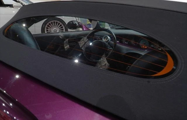 1999 Plymouth Prowler - Image 28 of 31