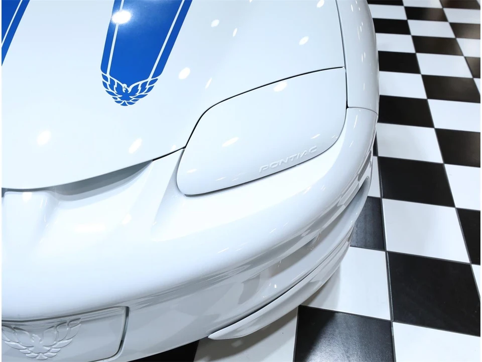 1999 Pontiac Firebird 4th Gen - Image 17 of 31