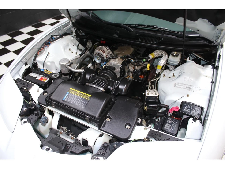 1999 Pontiac Firebird 4th Gen - Image 2 of 31