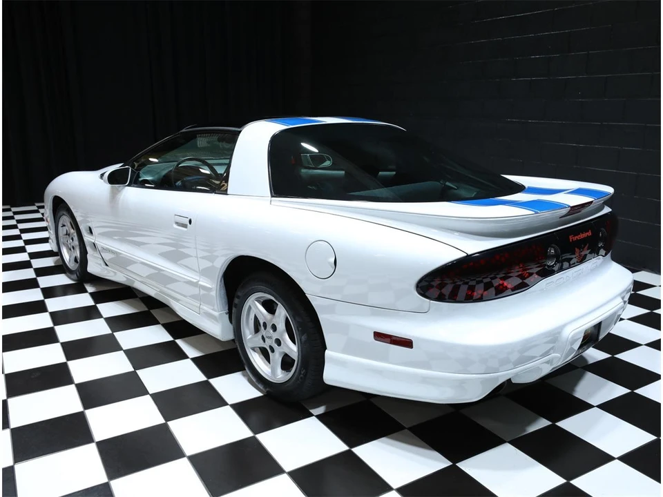 1999 Pontiac Firebird 4th Gen - Image 8 of 31