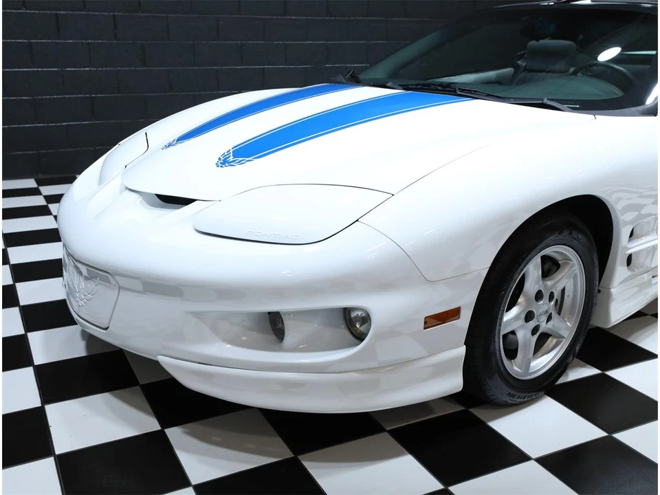 1999 Pontiac Firebird 4th Gen - Image 13 of 31