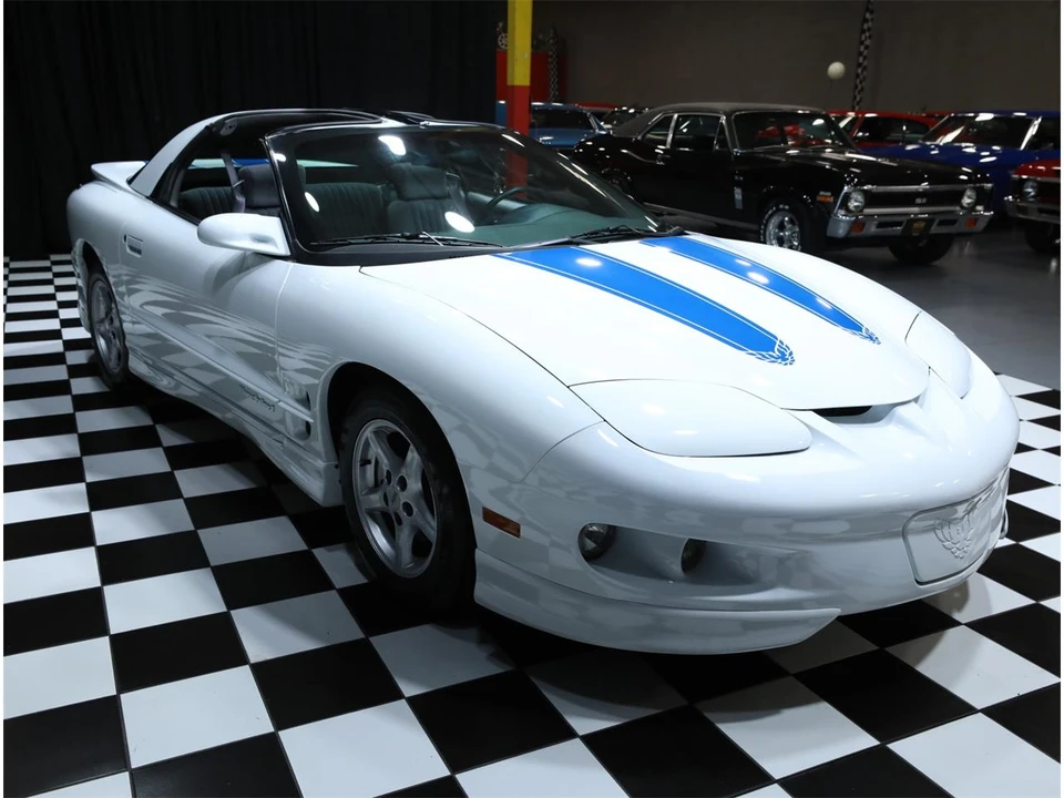 1999 Pontiac Firebird 4th Gen - Image 22 of 31