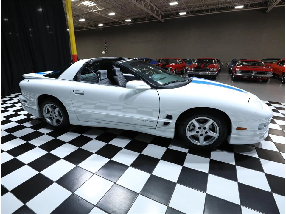 1999 Pontiac Firebird 4th Gen - Image 26 of 31