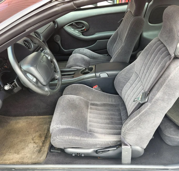 1999 Pontiac Firebird 4th Gen - Image 11 of 22