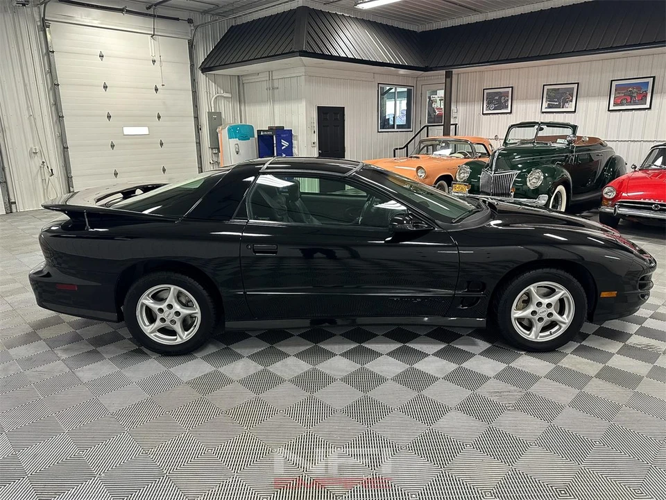 1999 Pontiac Firebird 4th Gen - Image 7 of 31