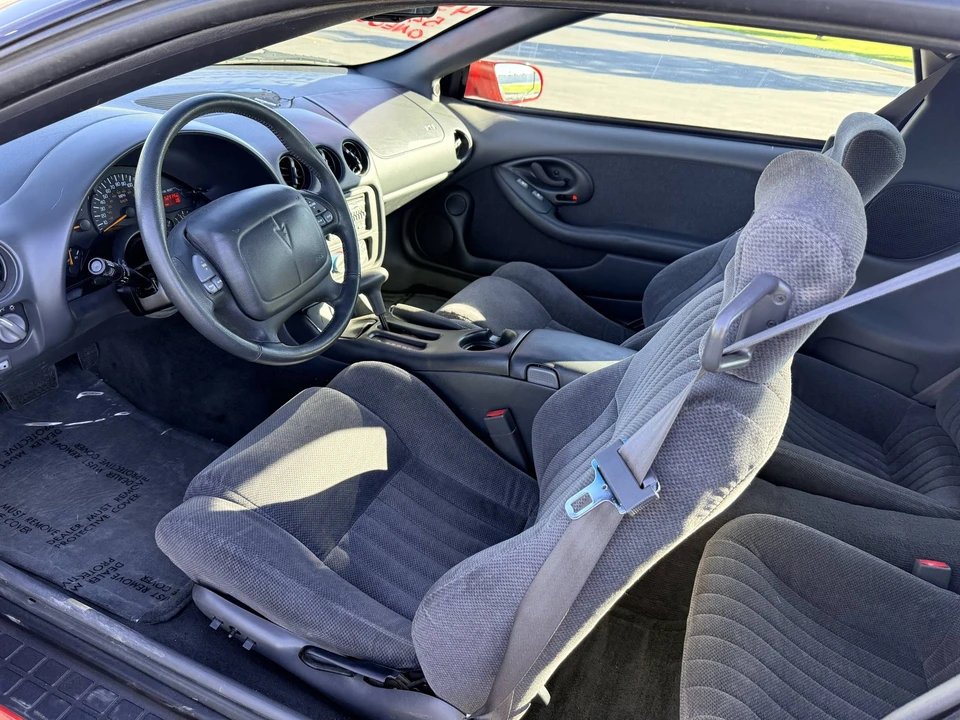 1999 Pontiac Firebird 4th Gen - Image 11 of 30