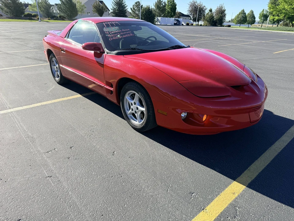 1999 Pontiac Firebird 4th Gen - Image 2 of 30