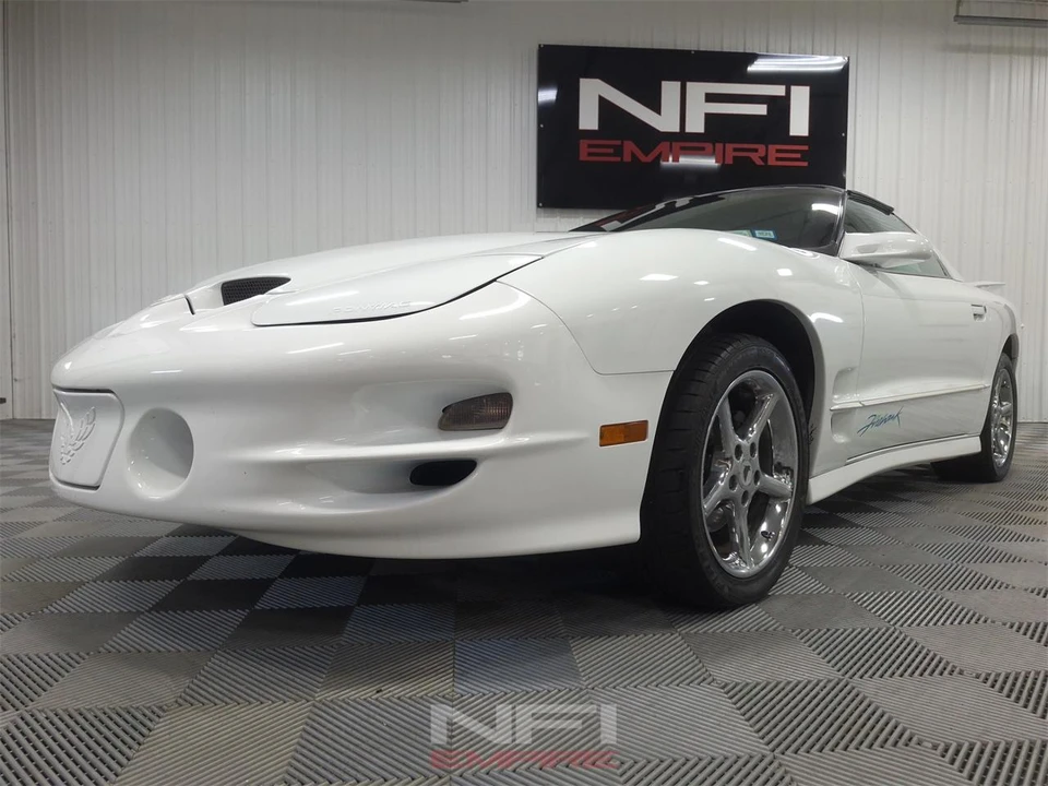 1999 Pontiac Firebird 4th Gen - Image 13 of 31