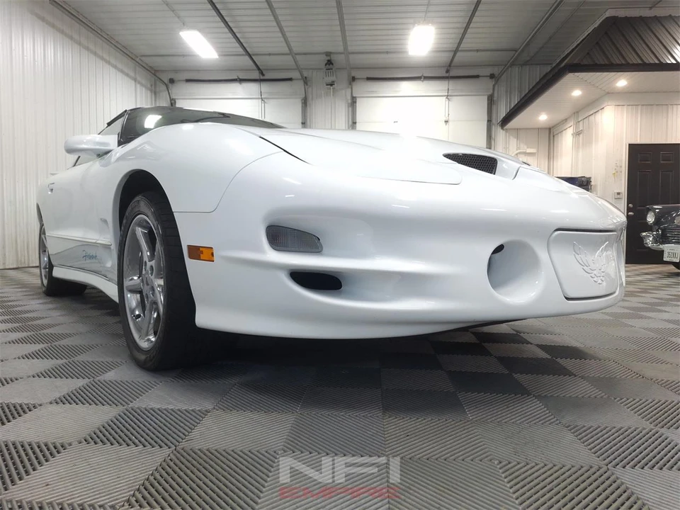 1999 Pontiac Firebird 4th Gen - Image 15 of 31